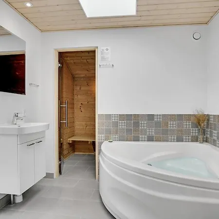 Beautiful Home In Lokken With Wifi Дом отдыха Лёккен