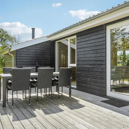 Beautiful Home In Lokken With Wifi Дом отдыха